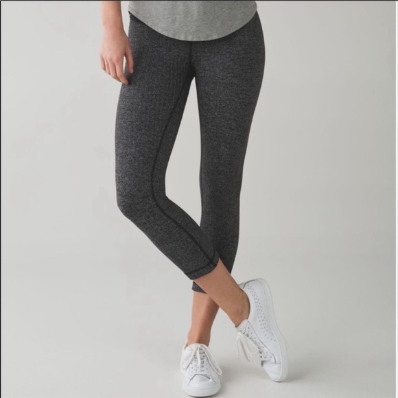lululemon athletica Pants - Lululemon Gray Wunder Under Leggings